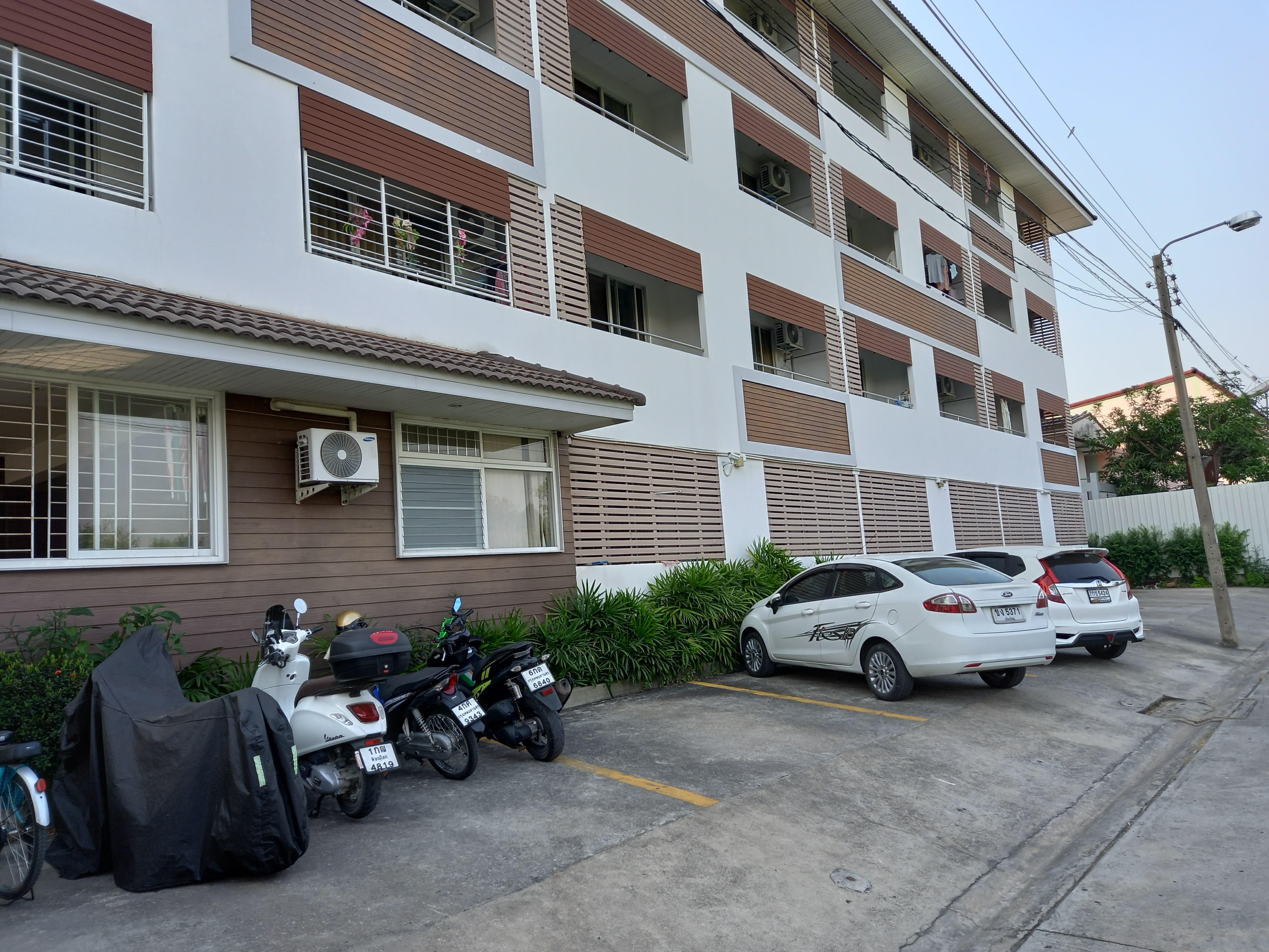 Ruan Plaisoi Apartment Banguecoque Exterior foto